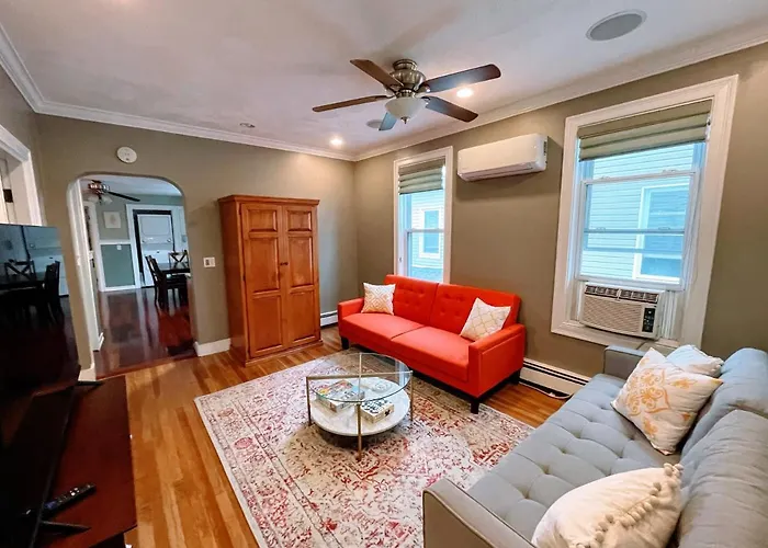 Executive Suite Harvard Allston 3 Bedrooms 2 Baths